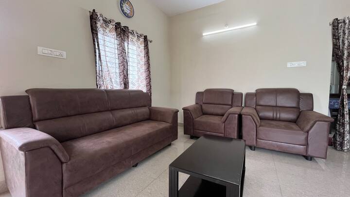 Ssn Homestay - 2bhk - F6 In Tirupati Near Alipiri - Tirupati