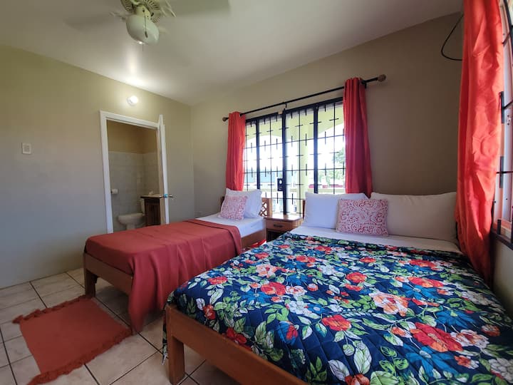 1 Queen, 1 Single bedroom upstairs