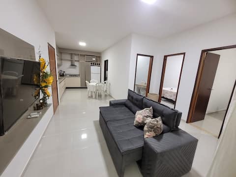 Top Airbnb: 2 suites, 1 min from the sea, with air in 2/4! em Valença