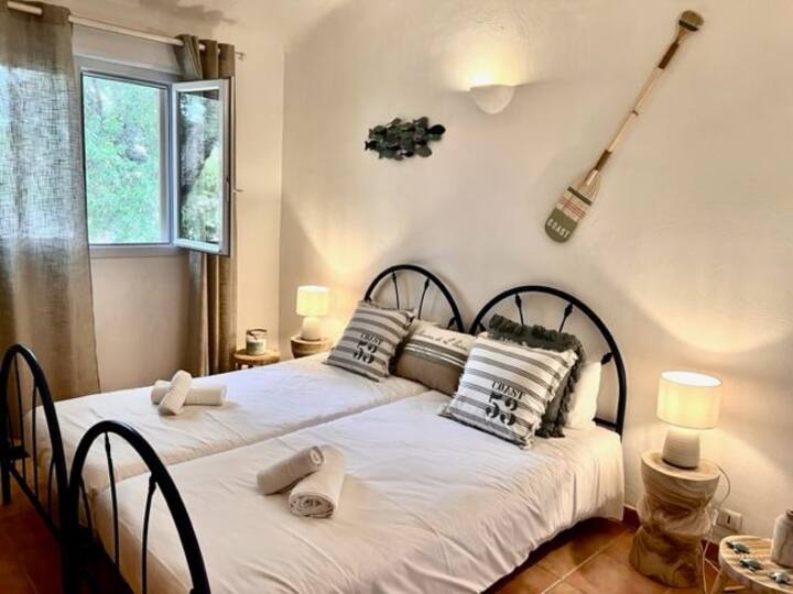 საძინებელი 1