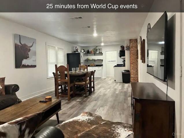 Cowtown Cottage: Steps to Stockyards-Near 2026 Cup