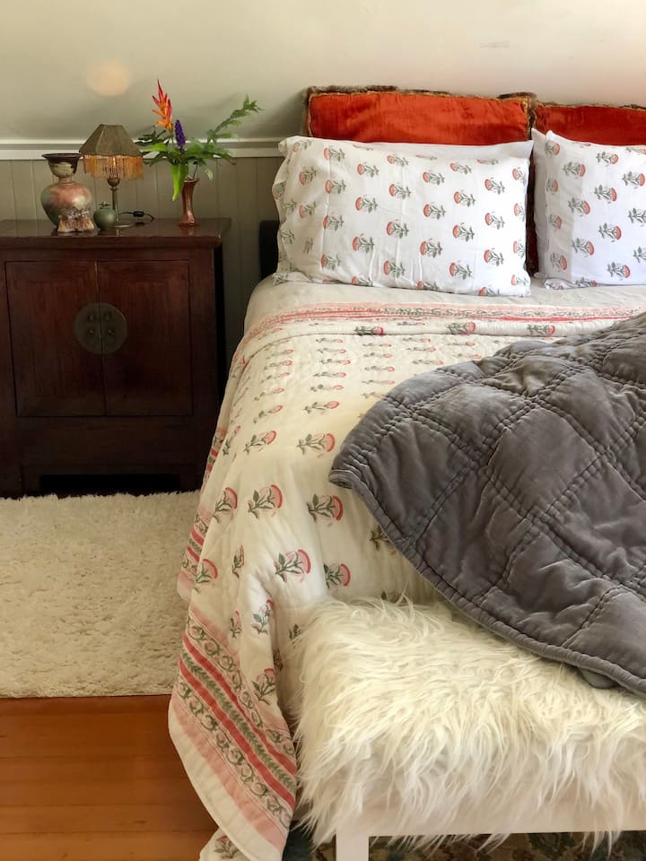 Romantic Feel W/private Bath & Kitchen King Bed - Paia, HI