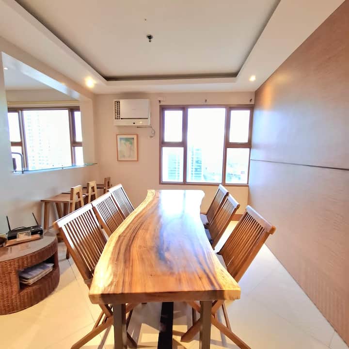 Stayluxia King 5br4ba Balcony Bayview Pool Netflix - Manila