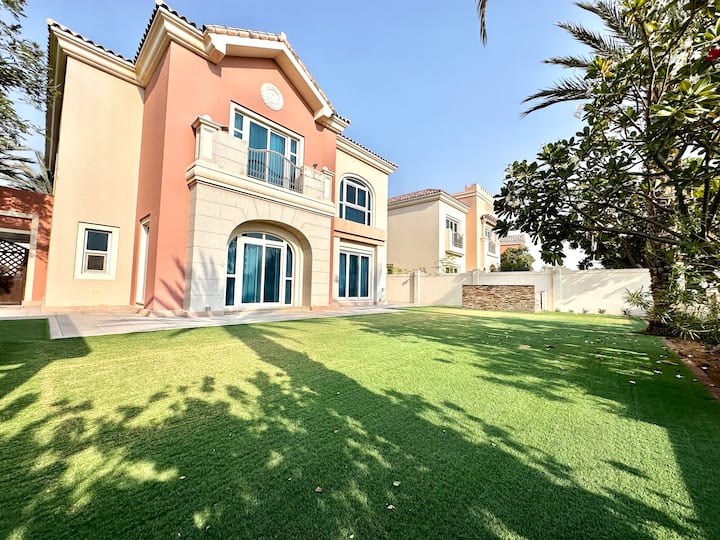 Fully Furnished 5bedroom Villa In Sport City - Dubai