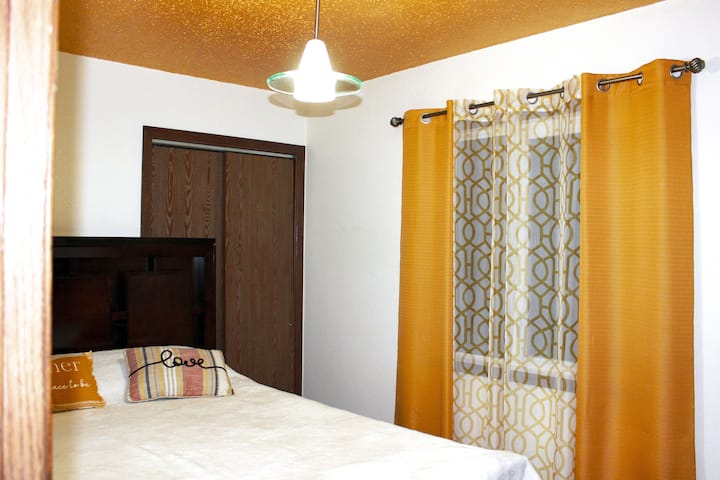 غرفة النوم 2