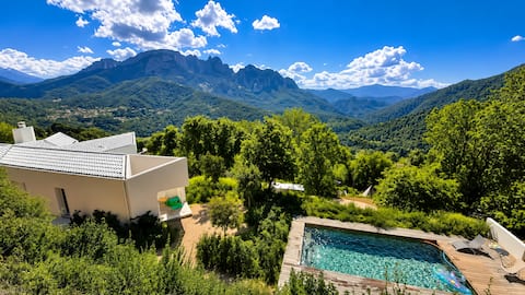 Architect-designed villa, private pools, Vico Corse