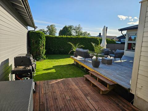 Sunny, spacious and central!