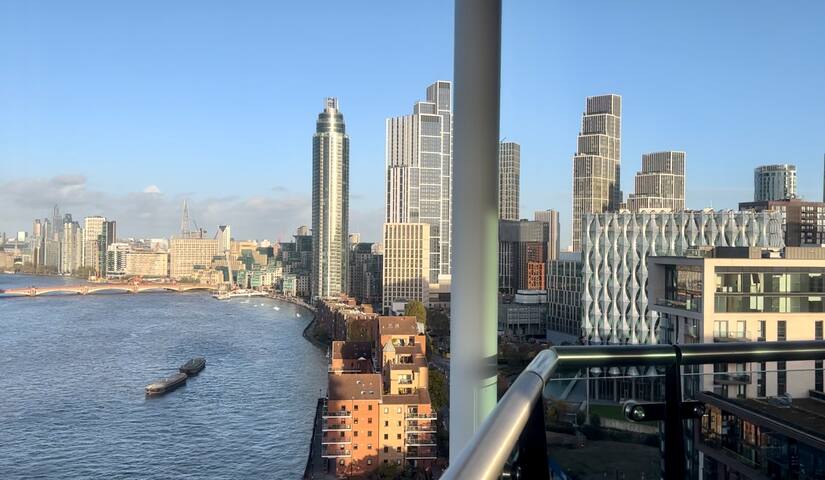 Thames Riverview 2 bed 2bath luxury Apt Zone 1 BPS gallery image 5