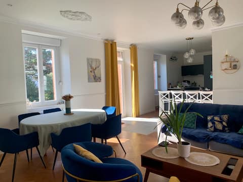 Chic and cozy 1930s house