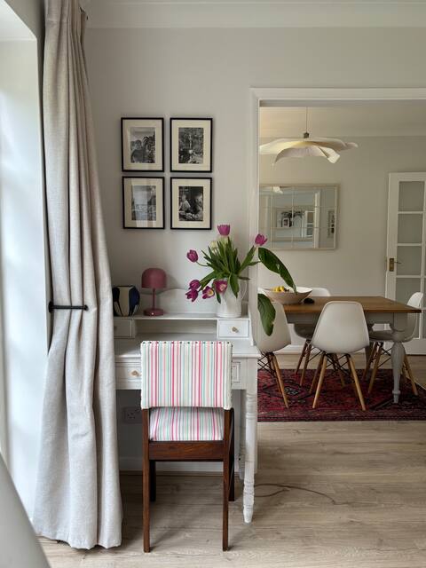 Stylish detached home in leafy Surrey village