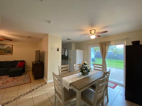 Cozy 3 Bedroom Copperas Cove Cottage
