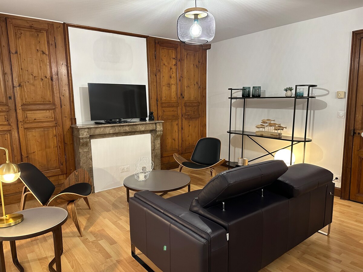 Popular Airbnb listing: Luxury apartment, great comfort. in Étaples