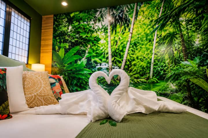 Zen Retreat-Jacuzzi, kitchenette, Walk to fun - Guesthouses for