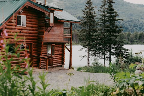 Anna's 2-Story w/Eagle's Nest-HCRL