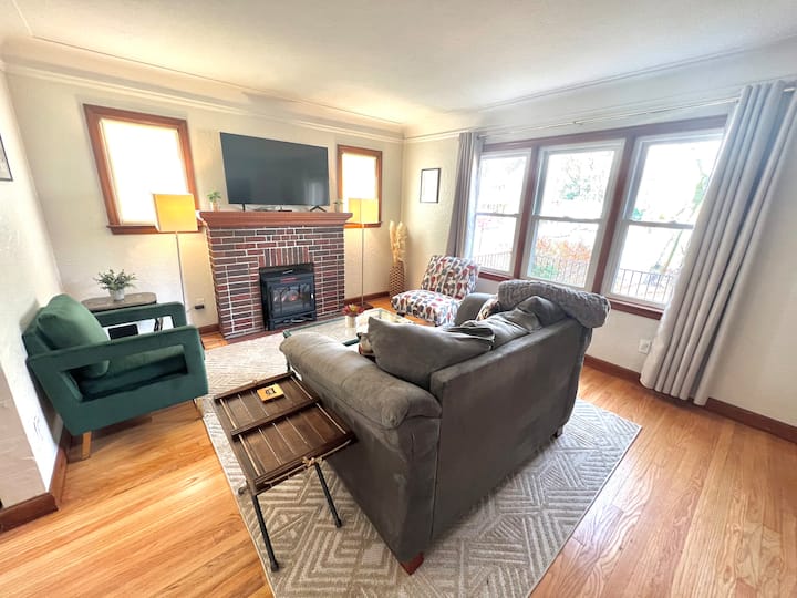 Motor City Flat - Dearborn, MI