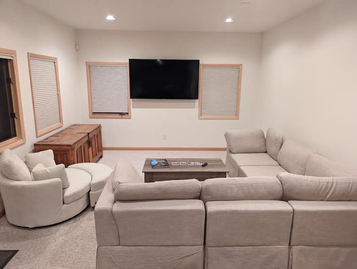 Downstairs living area - 70" 4K Roku TV