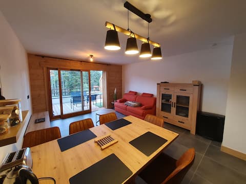 Le Trobien: luxury + charging socket