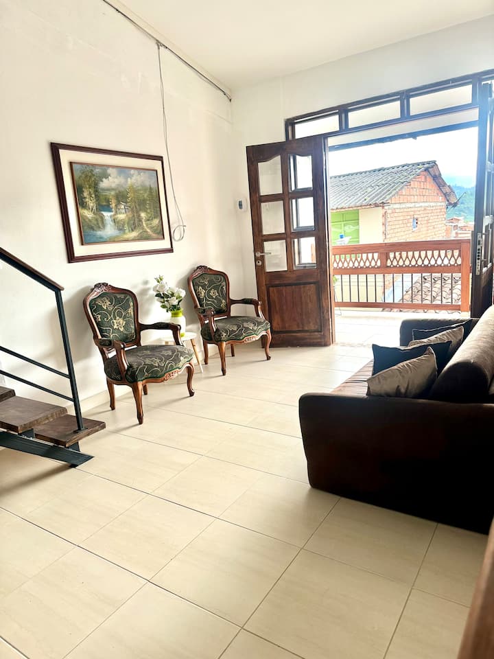 Apartamento Cerca Al Parque - Jardín