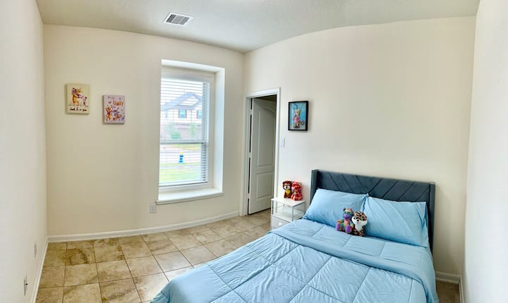 საძინებელი 4