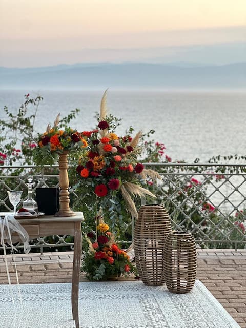 Breathtaking Seafront Villas Complex (28+5 guests)