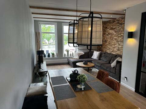 Unique Waterfront Apartment near Amsterdam