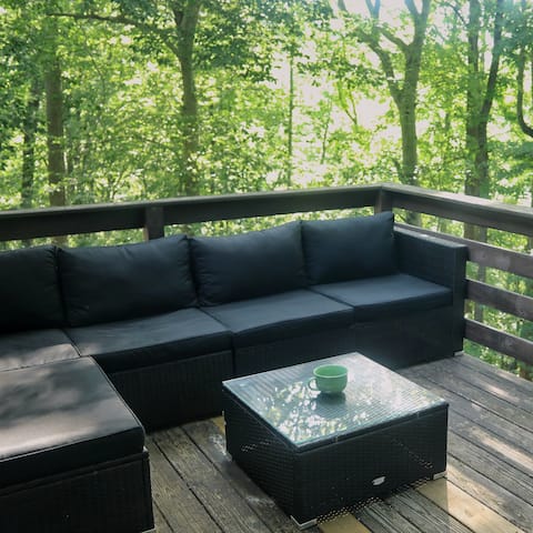 Serene Nashville Retreat · 2BR Home w/ Forest View