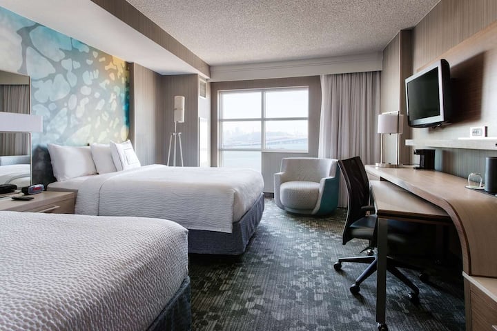 3 Upscale Units! Perfect For A Family Getaway Trip - Oakland