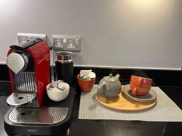 Modern Apartment Dublin City Centre gallery image 4