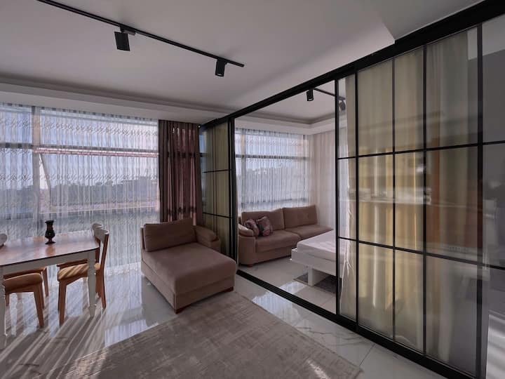 Элитная с двумя кроватями + диван в центре Алании - Alanya