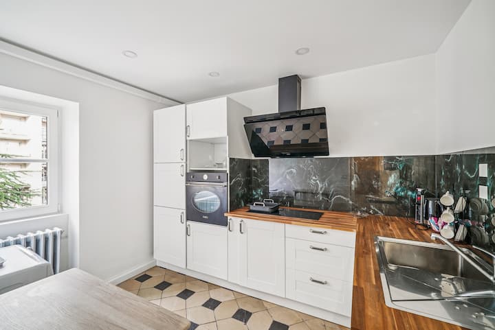 Appartement Entre Histoire & Confort Au Château 9p - Lyon