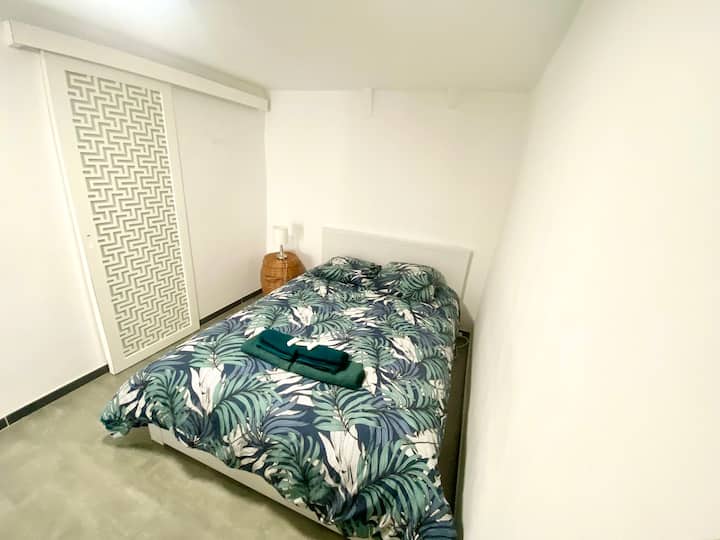 საძინებელი 1