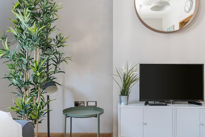 غرفة المعيشة ومنطقة تناول الطعام