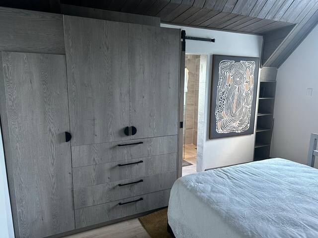 Lemon House Modern duplex by UCT gallery image 3