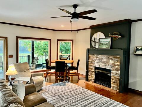 Buck Trout Lodge, Cotter AR.