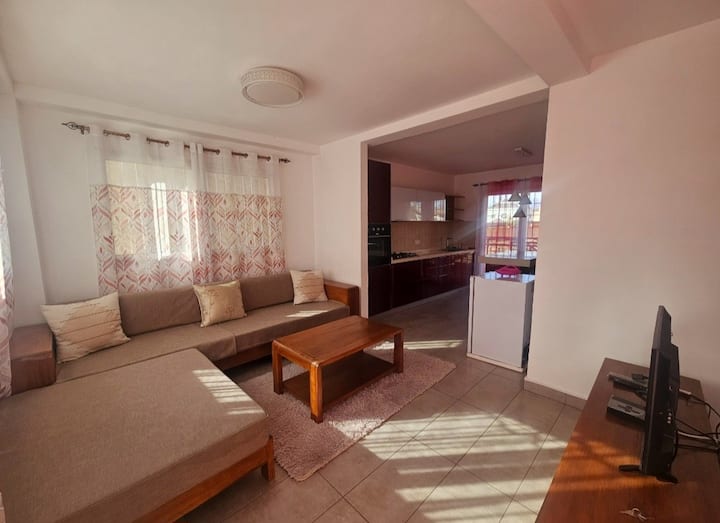 Villa Sécurisé Confort à Polyclinique Ilafy
#Wifi - Antananarivo