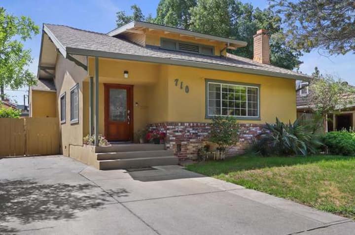 Quiet Charmer In Miracle Mile - Stockton, CA