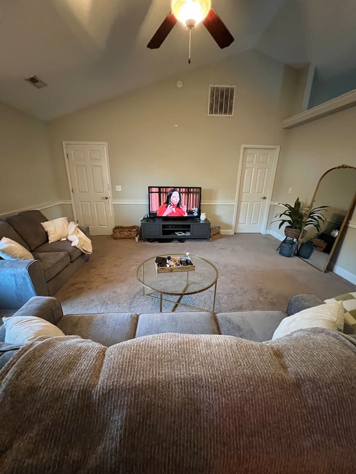 Cozy Family Retreat W/ Private Backyard - New Bern, NC