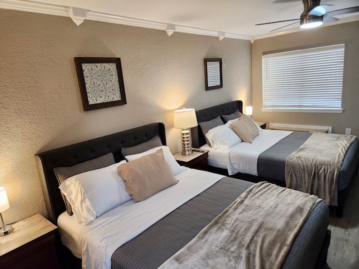 Nuevas camas tamaño queen con 2 luces USB por noche