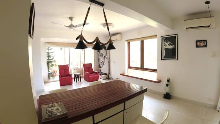 Living room image 7