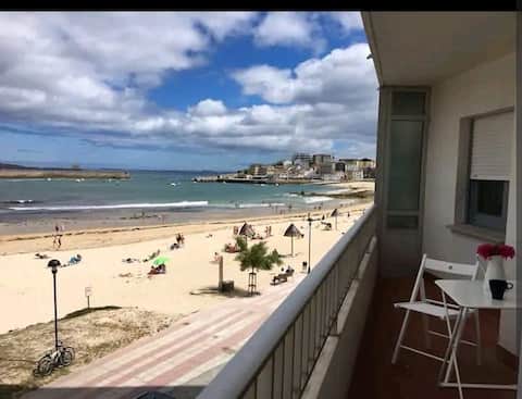 Apartment above San Ciprián beach. VUT-LU-509