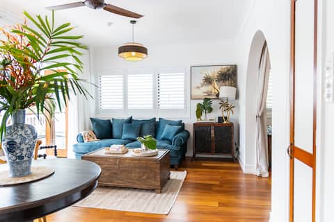Successful Airbnb property: "Coco's" - in town {Ultima Collection} in Douglas Shire