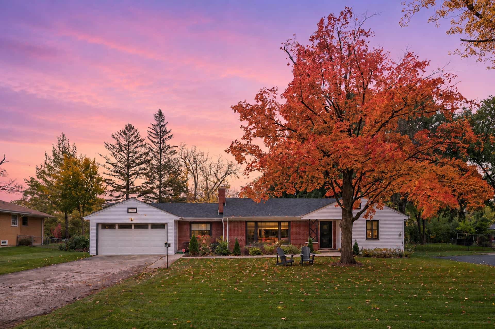 *King bed *Outdoor Living *Sought-After Area