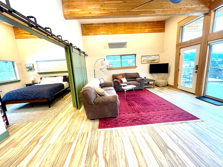 Studio With A View, Walking Distance To Downtown - Leavenworth, WA