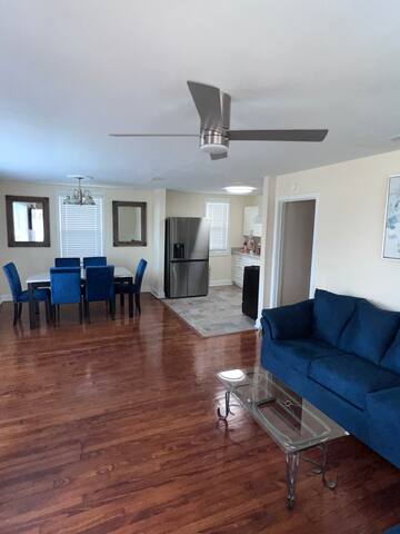 Cozy Cottage in Old Algiers gallery image 5