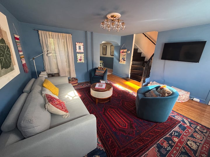 Manayunk Artist Home (Entire Home) - Bala Cynwyd, PA