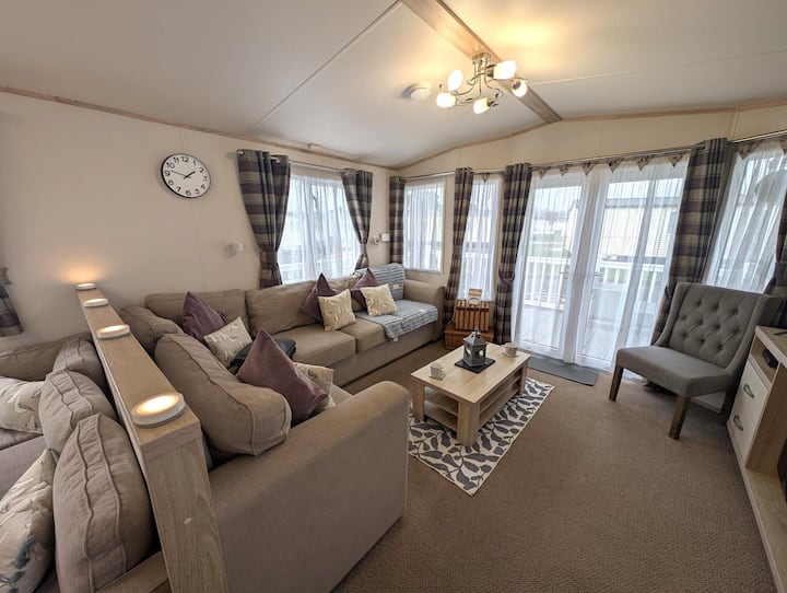 2br Spacious Family Beach Retreat - Dogs Welcome - Hampshire