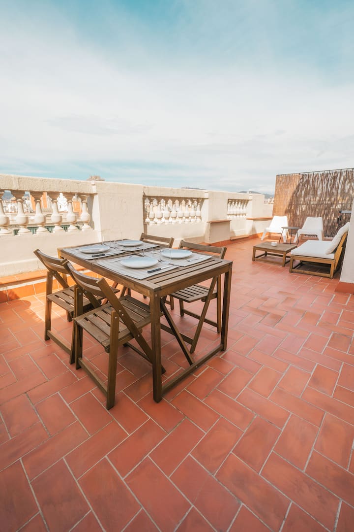 Sunny Penthouse With Barbecue In The City Center - Barcelona