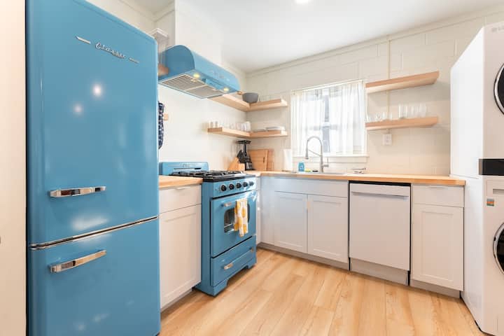 Pet-friendly St. Simons Island Beach Rental - Brunswick, GA