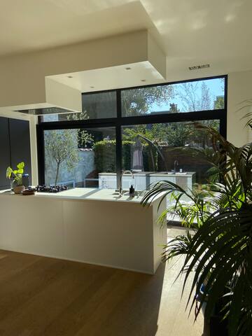 Gezellige woning met tuintje gallery image 5