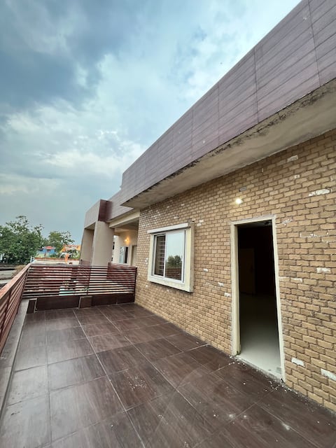 A beautiful 5BHK Villa for up to 50-55 guest